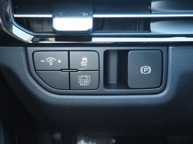 New 2026 Kia Sportage LX image 21