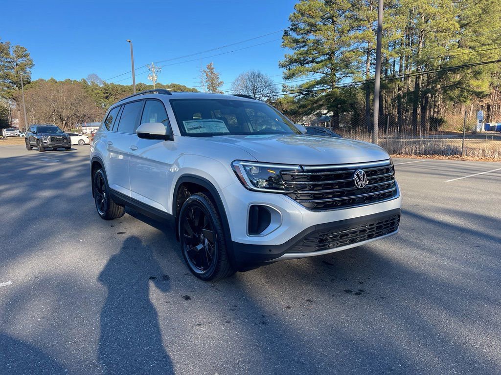 New 2026 Volkswagen Atlas SE AWD/4WD image 4