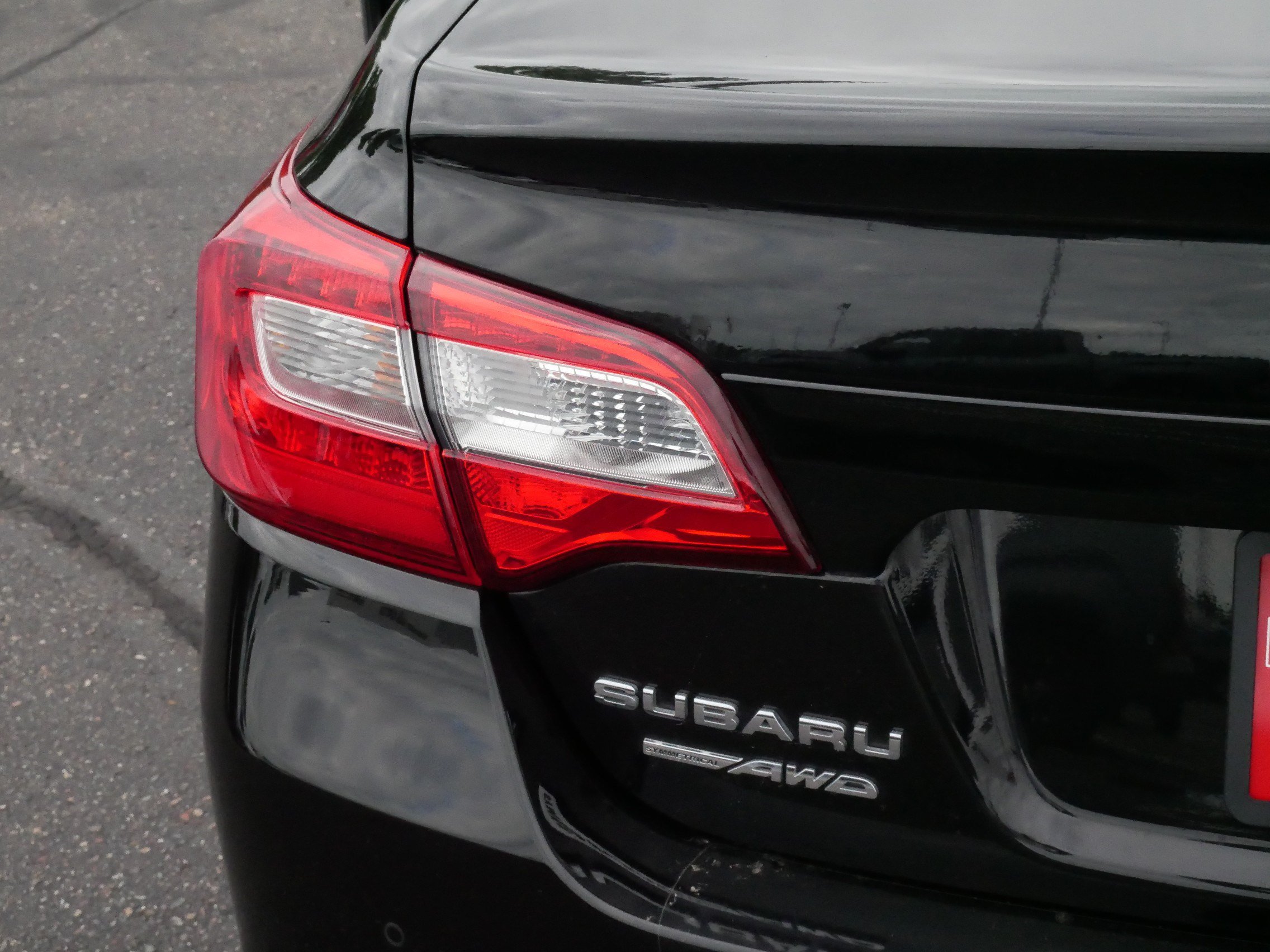 Used 2018 Subaru Legacy 3.6R Limited AWD/4WD image 17