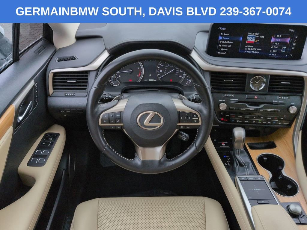 Used 2022 Lexus RX 350L Premium w/ Premium Package AWD/4WD image 17