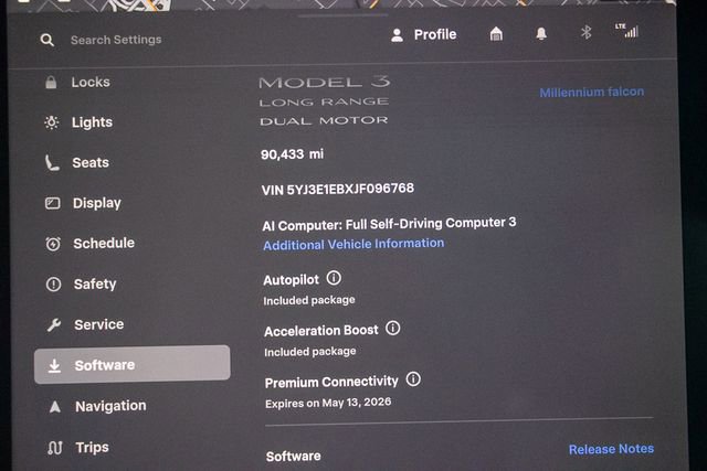 Used 2018 Tesla Model 3 Long Range AWD/4WD image 31