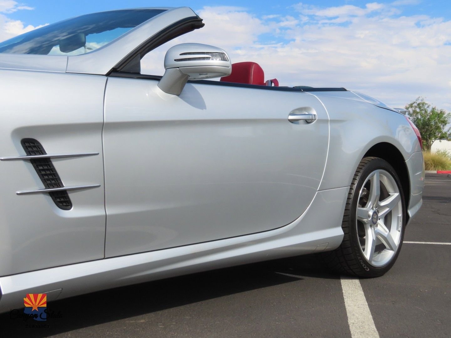 Used 2013 Mercedes-Benz SL 550 image 24