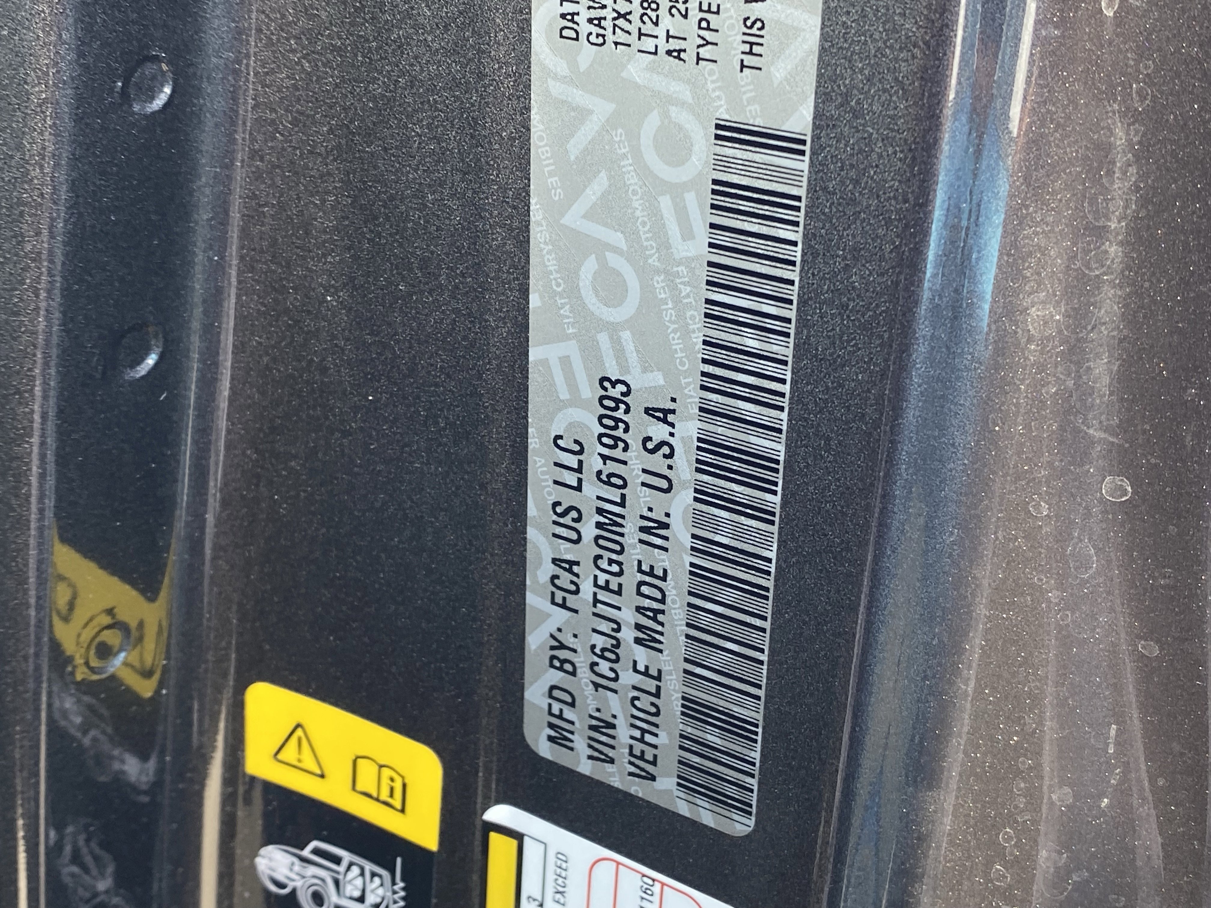 Used 2021 Jeep Gladiator Mojave AWD/4WD image 9