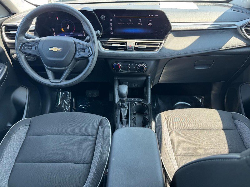Used 2025 Chevrolet TrailBlazer LS w/ LS Convenience Package FWD image 11
