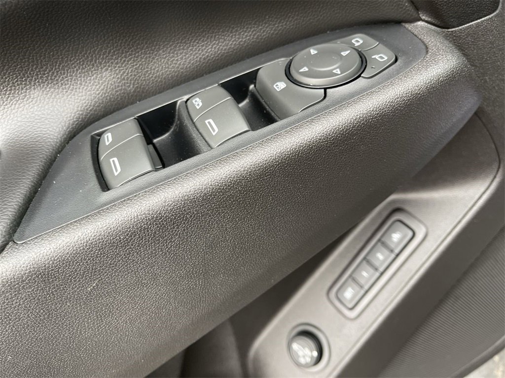 Used 2019 Chevrolet Equinox Premier image 13