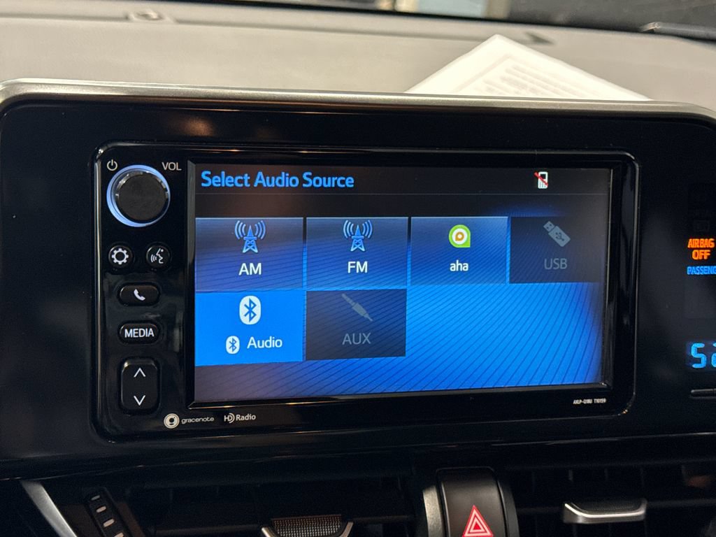 Used 2018 Toyota C-HR XLE FWD image 20