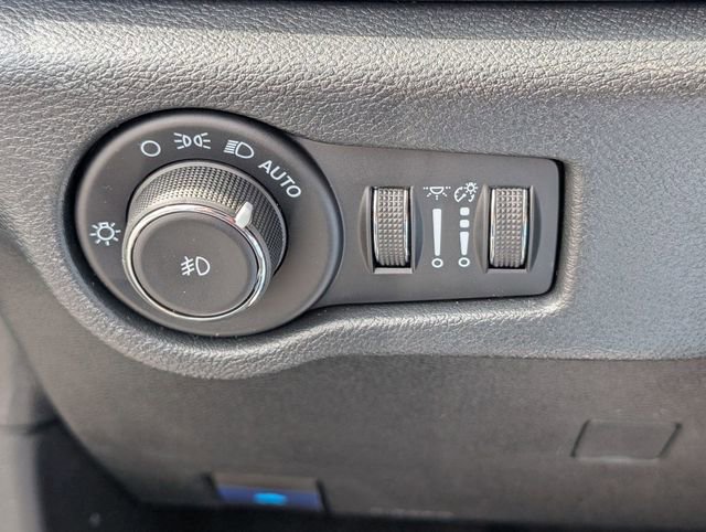 New 2026 Chrysler Pacifica Limited image 15