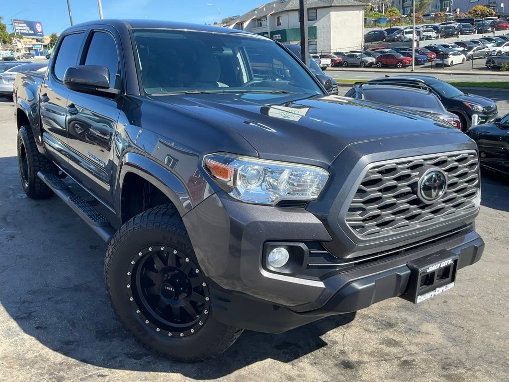 Used 2019 Toyota Tacoma SR5 image 1
