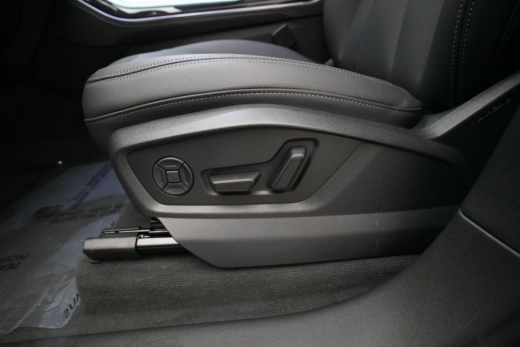New 2026 Audi Q7 3.0T Premium Plus AWD/4WD image 30