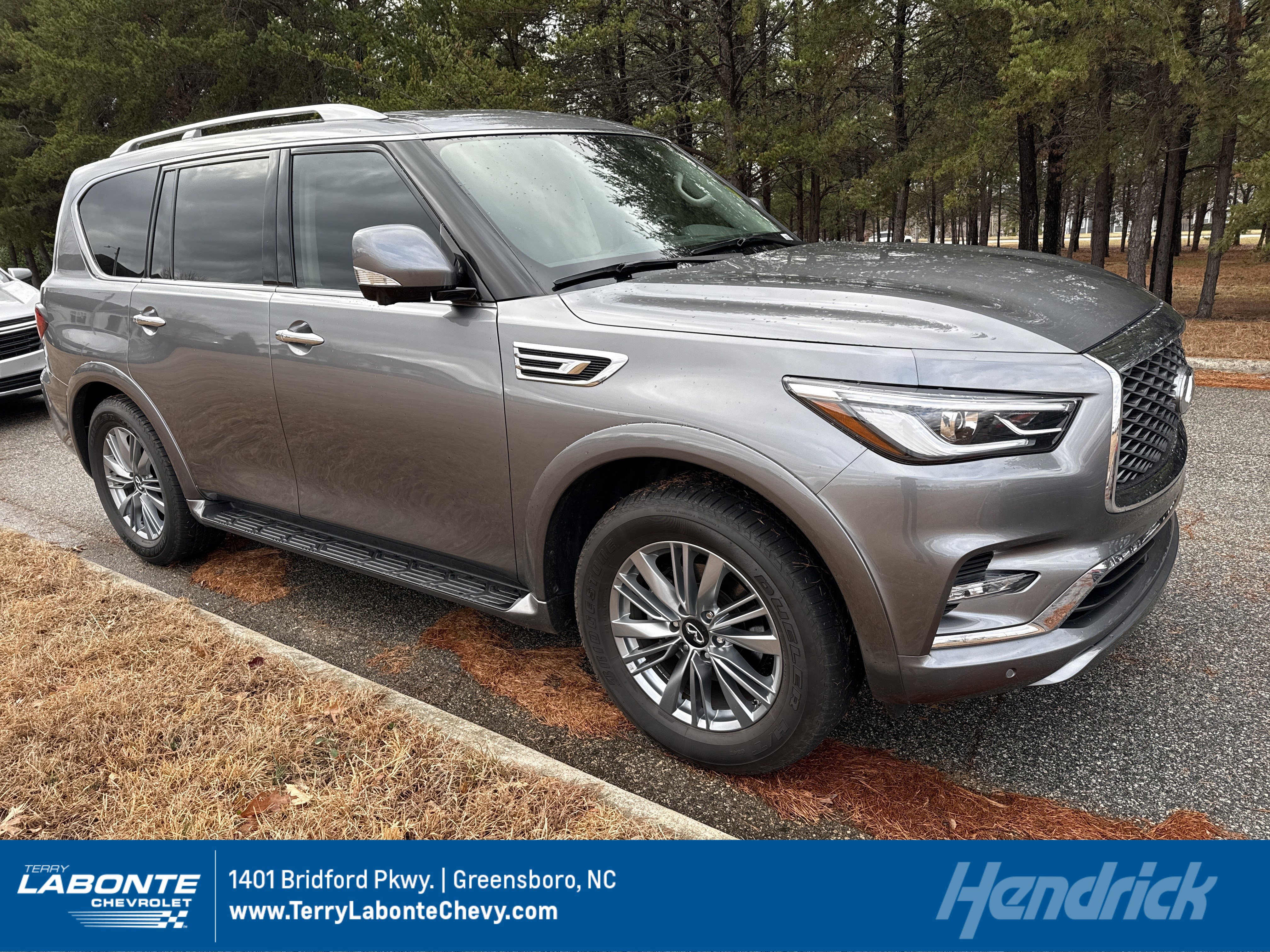 Used 2021 INFINITI QX80 Luxe w/ Cargo Package image 1