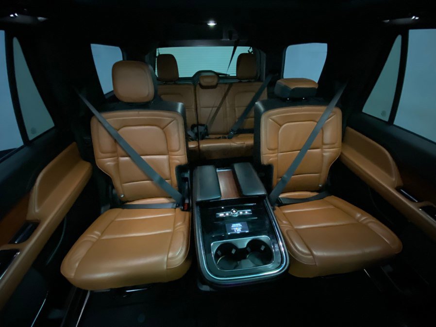 Used 2018 Lincoln Navigator Reserve AWD/4WD image 36