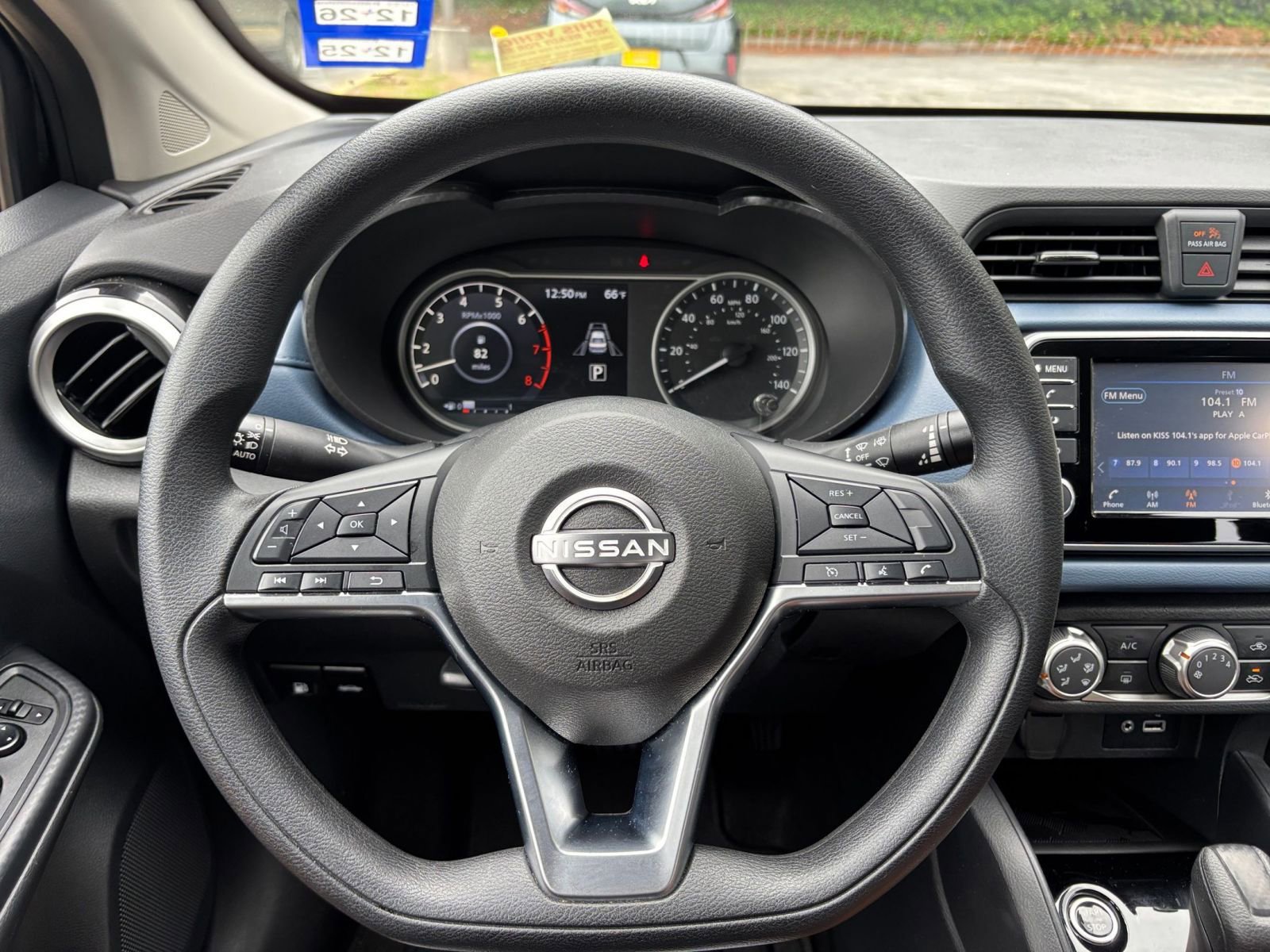Used 2025 Nissan Versa SV FWD image 34