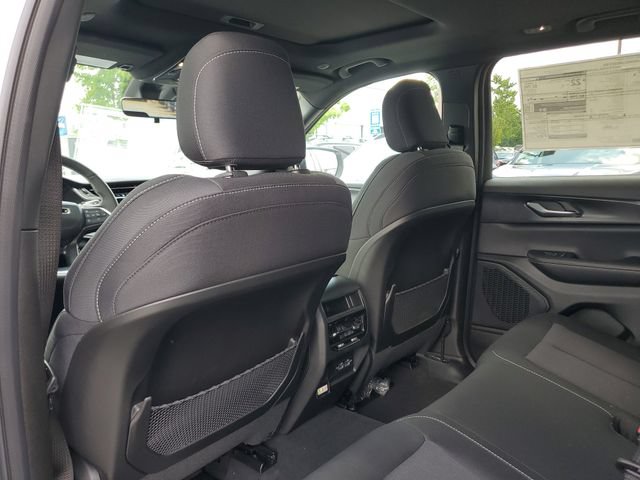 New 2026 Jeep Grand Cherokee Laredo X AWD/4WD image 13