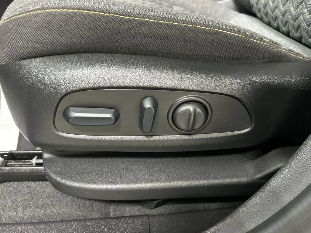 Certified 2024 Chevrolet Equinox LT AWD/4WD image 10