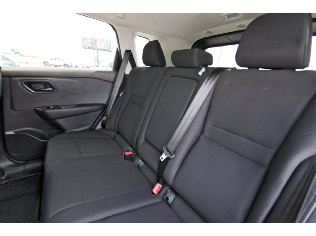 Used 2023 Nissan Rogue S FWD image 31