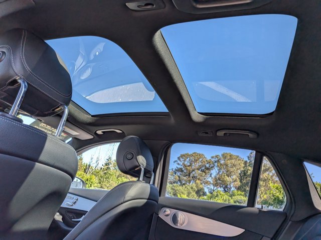 Used 2020 Mercedes-Benz GLC 300 4MATIC image 19