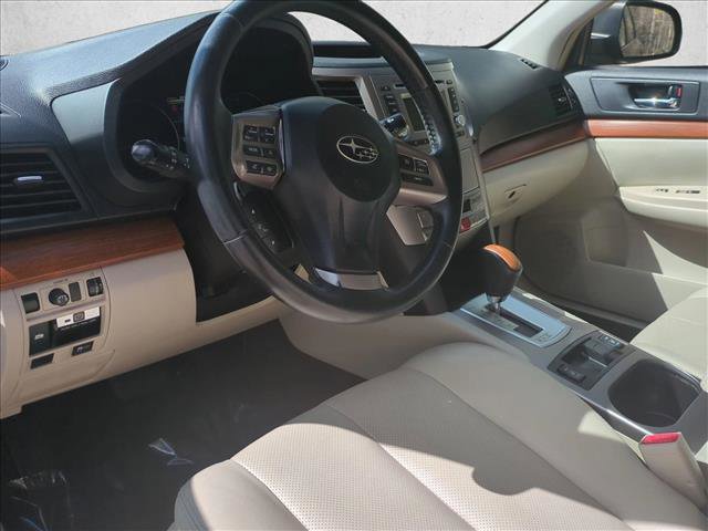 Used 2014 Subaru Outback 2.5i Limited w/ Moonroof Package image 10