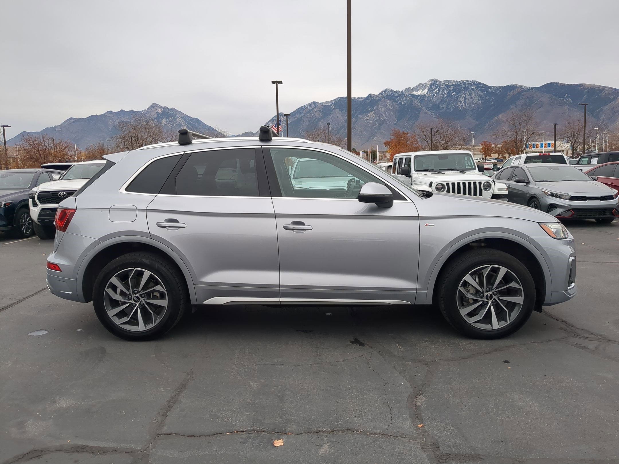 Used 2024 Audi Q5 2.0T Premium Plus image 2