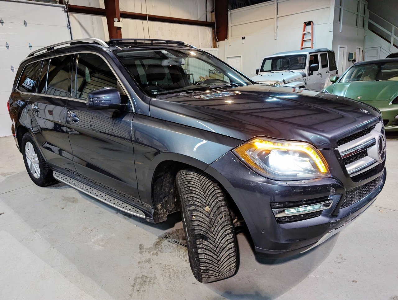 Used 2013 Mercedes-Benz GL 450 4MATIC image 11