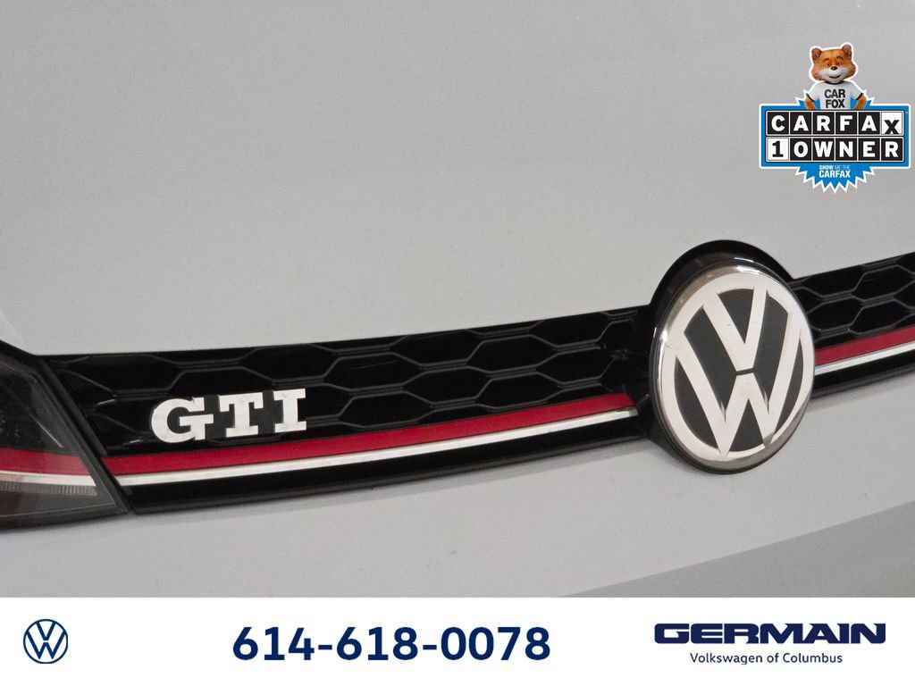 Used 2018 Volkswagen GTI SE FWD image 16