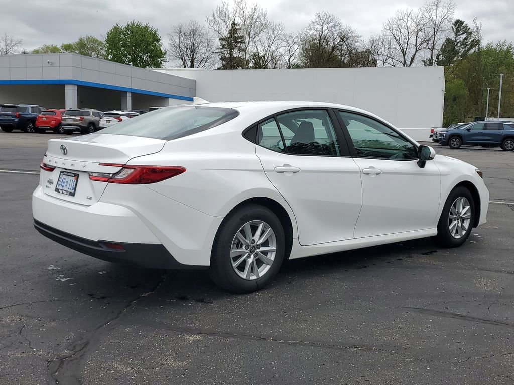 Used 2025 Toyota Camry LE FWD image 3