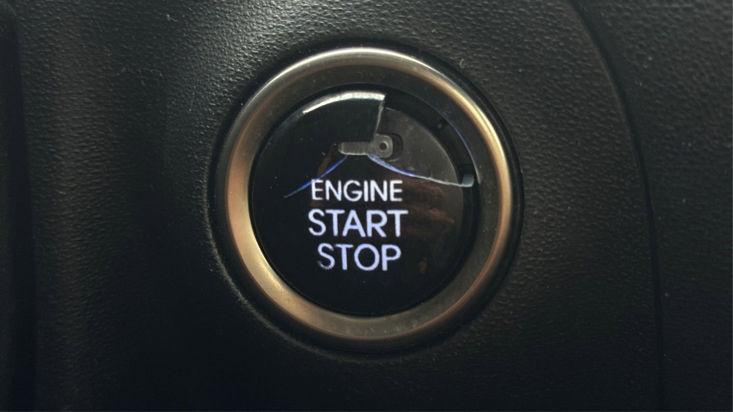 Used 2014 Hyundai Genesis 3.8 RWD image 29