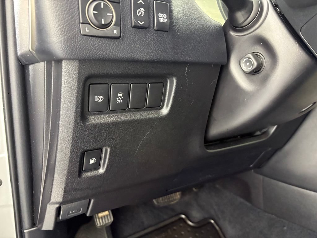 Used 2018 Lexus GX 460 Premium w/ Premium Package AWD/4WD image 16