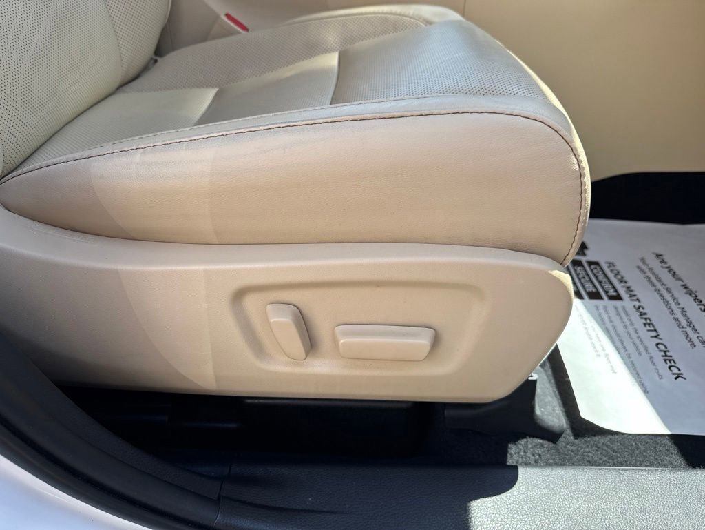 Used 2019 Toyota Highlander Limited Platinum AWD/4WD image 37