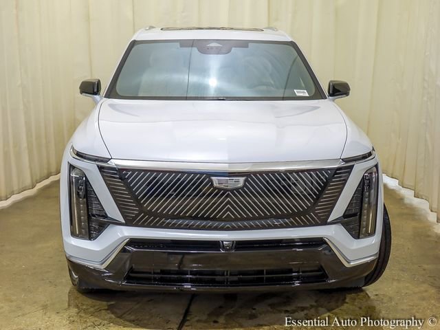 New 2026 Cadillac Vistiq Luxury w/ LPO, Floor Liner Package AWD/4WD image 4