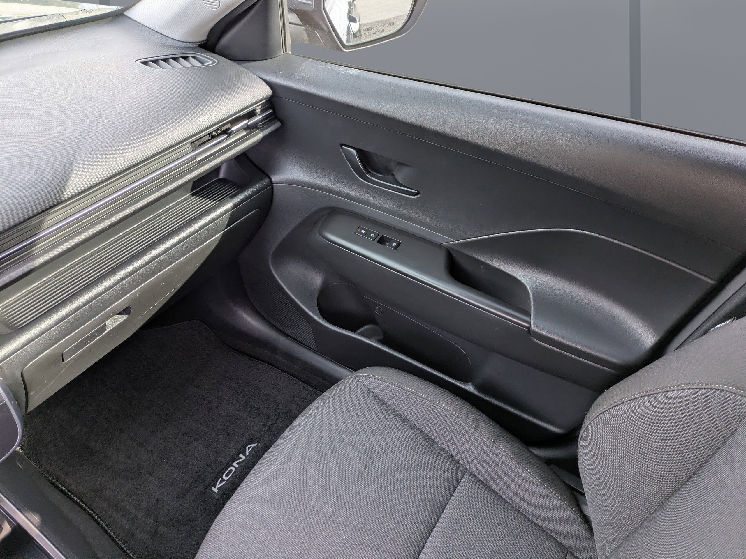 Certified 2025 Hyundai Kona SEL image 17