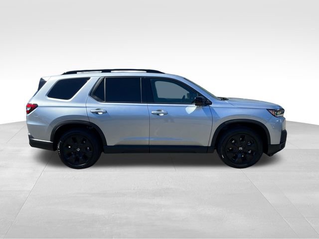 New 2026 Honda Pilot Black Edition image 9