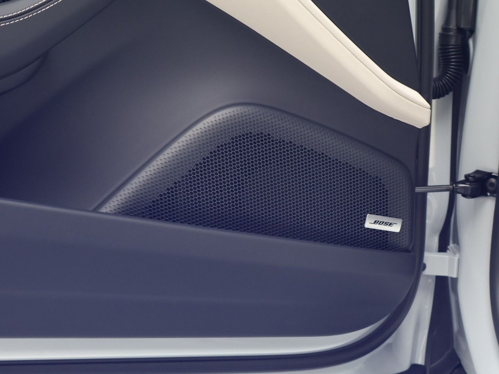 New 2026 Porsche Panamera image 13