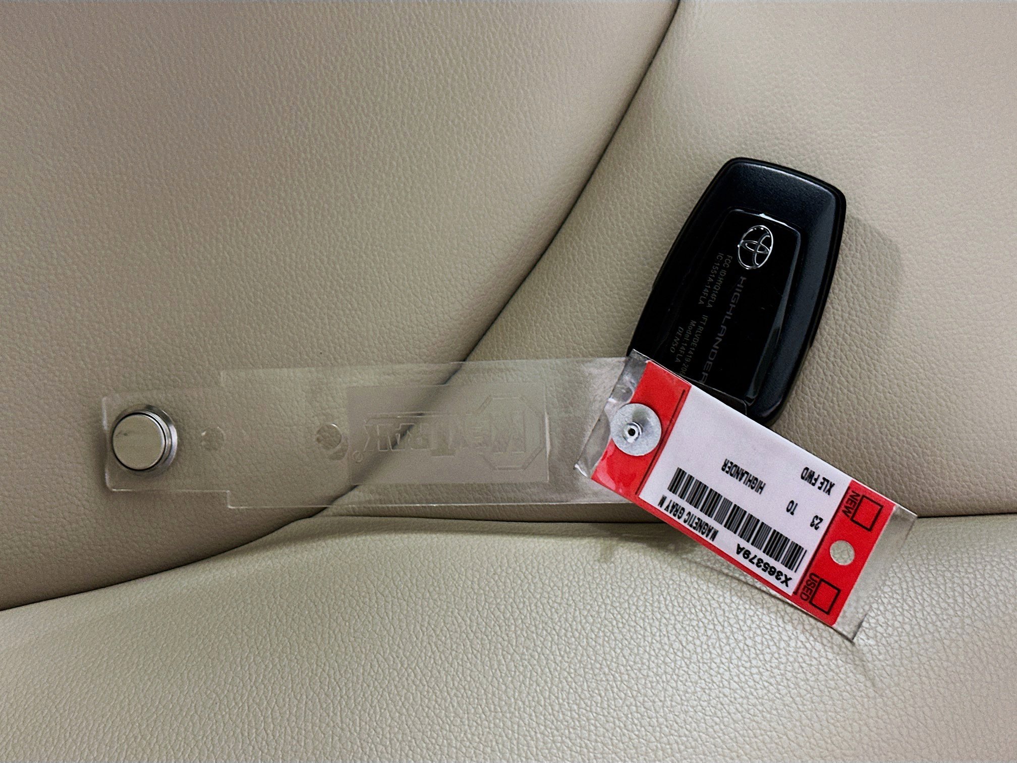 Used 2023 Toyota Highlander XLE image 33