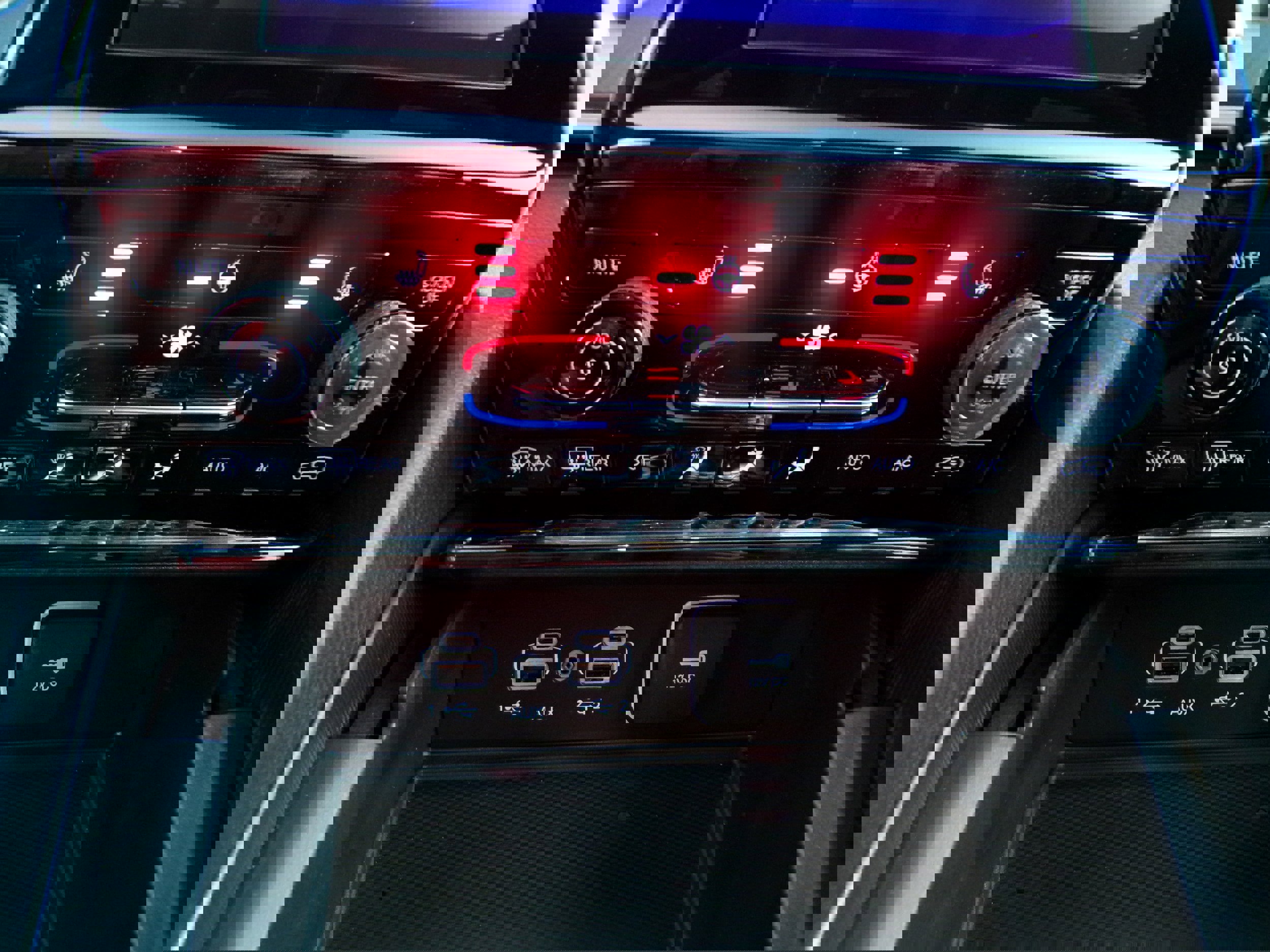 New 2025 Jeep Grand Cherokee L Altitude image 18