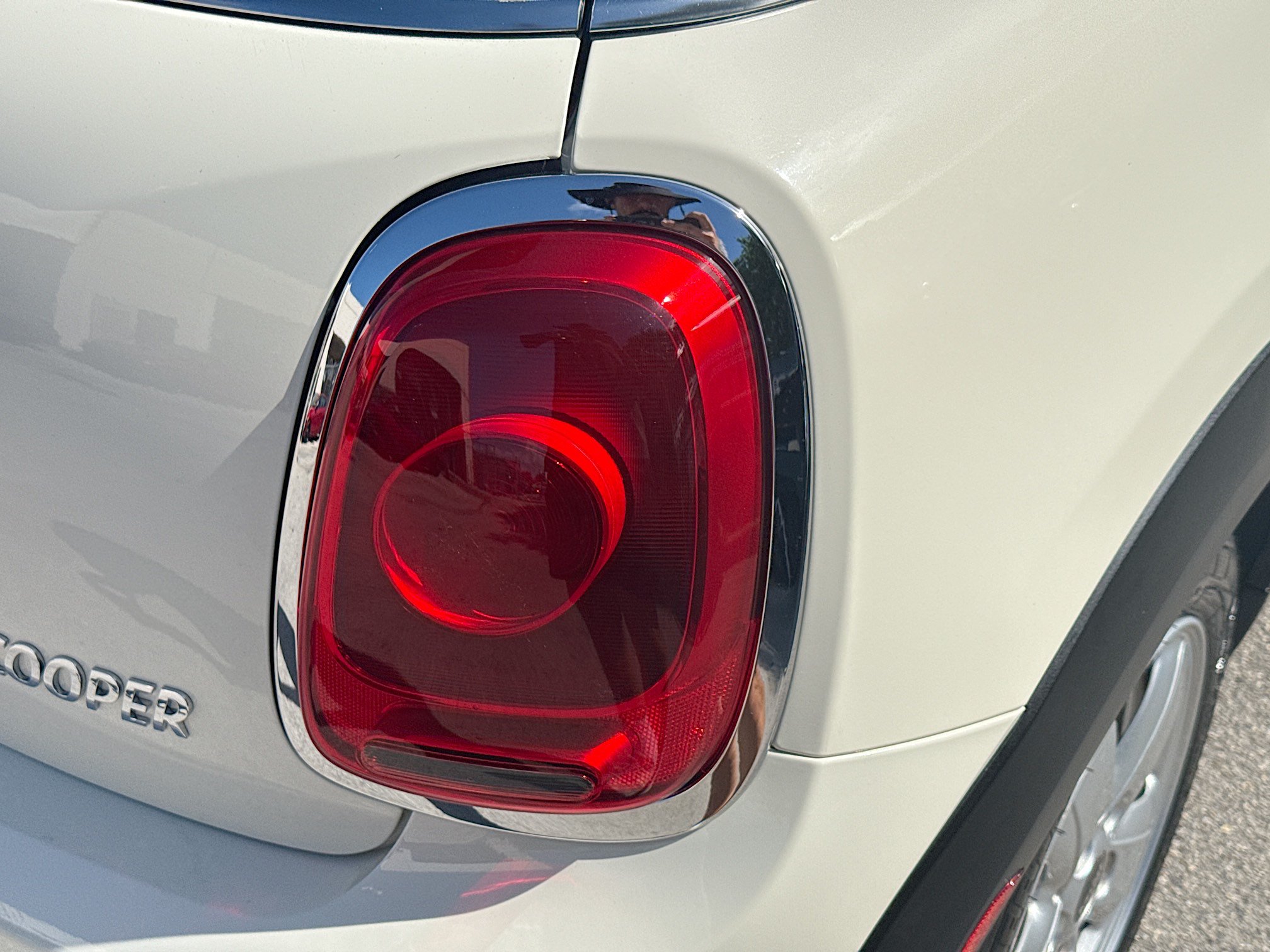 Used 2015 MINI Cooper 2-Door Hardtop FWD image 22