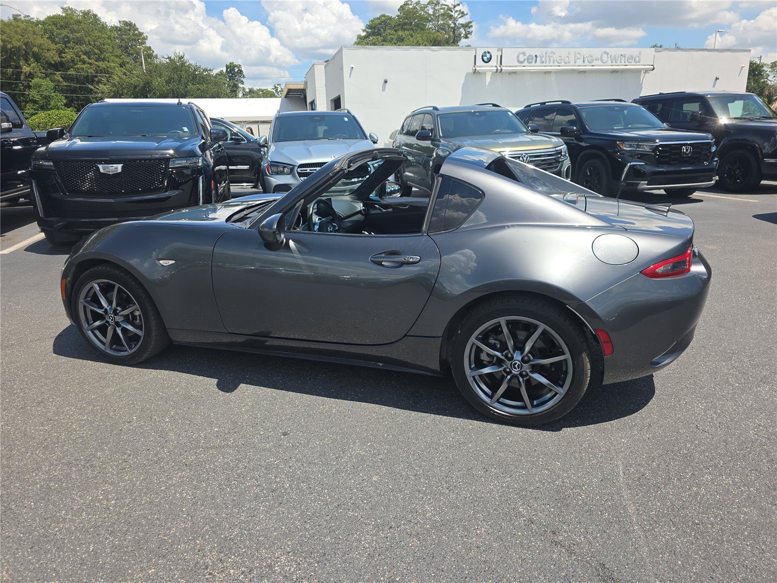 Used 2021 MAZDA MX-5 Miata RF Grand Touring RWD image 5
