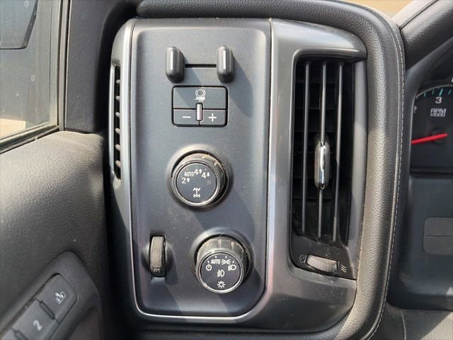 Used 2017 Chevrolet Silverado 1500 LTZ w/ Texas Edition AWD/4WD image 12
