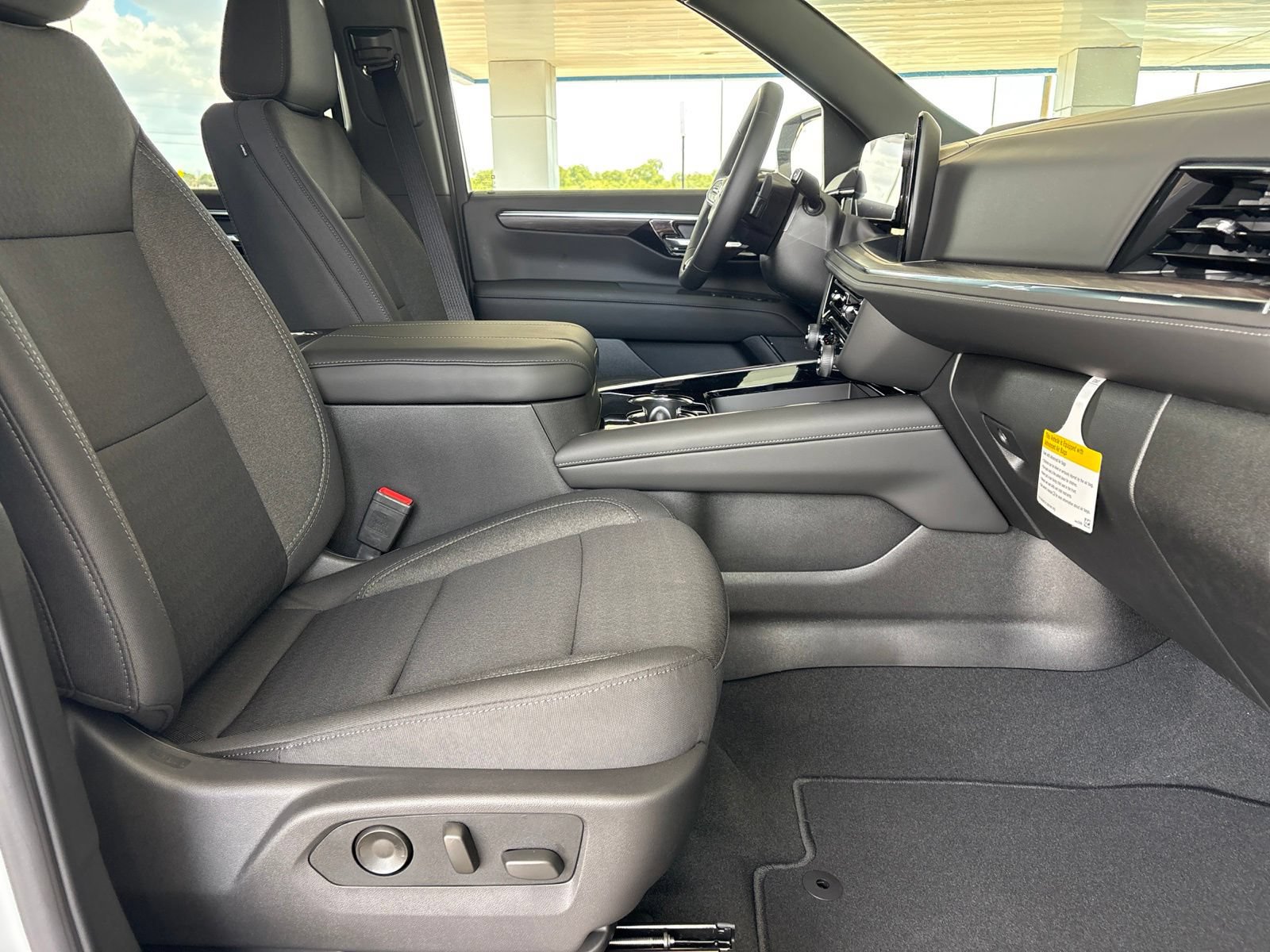 New 2026 Chevrolet Suburban LS RWD image 20