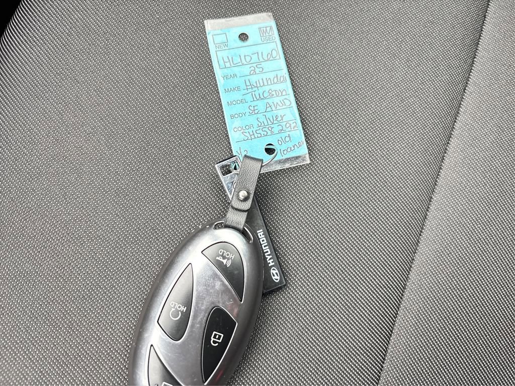 Certified 2025 Hyundai Tucson SE image 35
