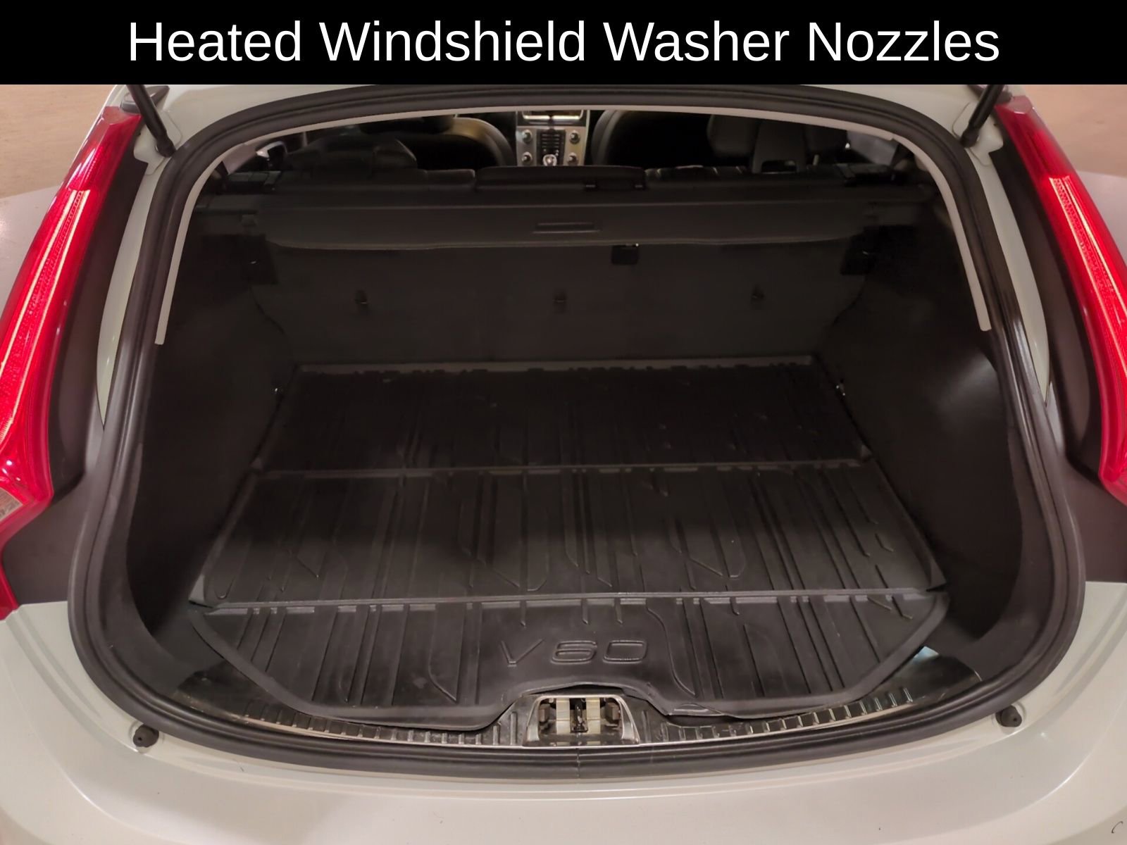 Used 2017 Volvo V60 T5 Cross Country Platinum w/ Climate Package image 14