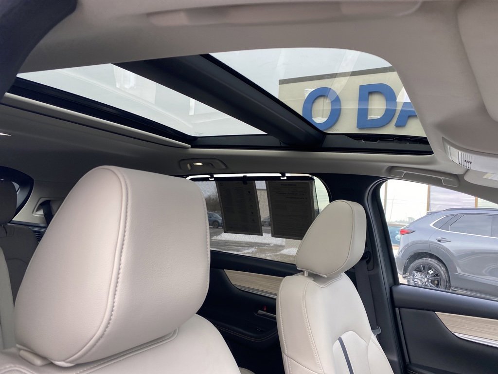 Certified 2024 MAZDA CX-90 Plug-In Hybrid w/ Premium Pkg image 11