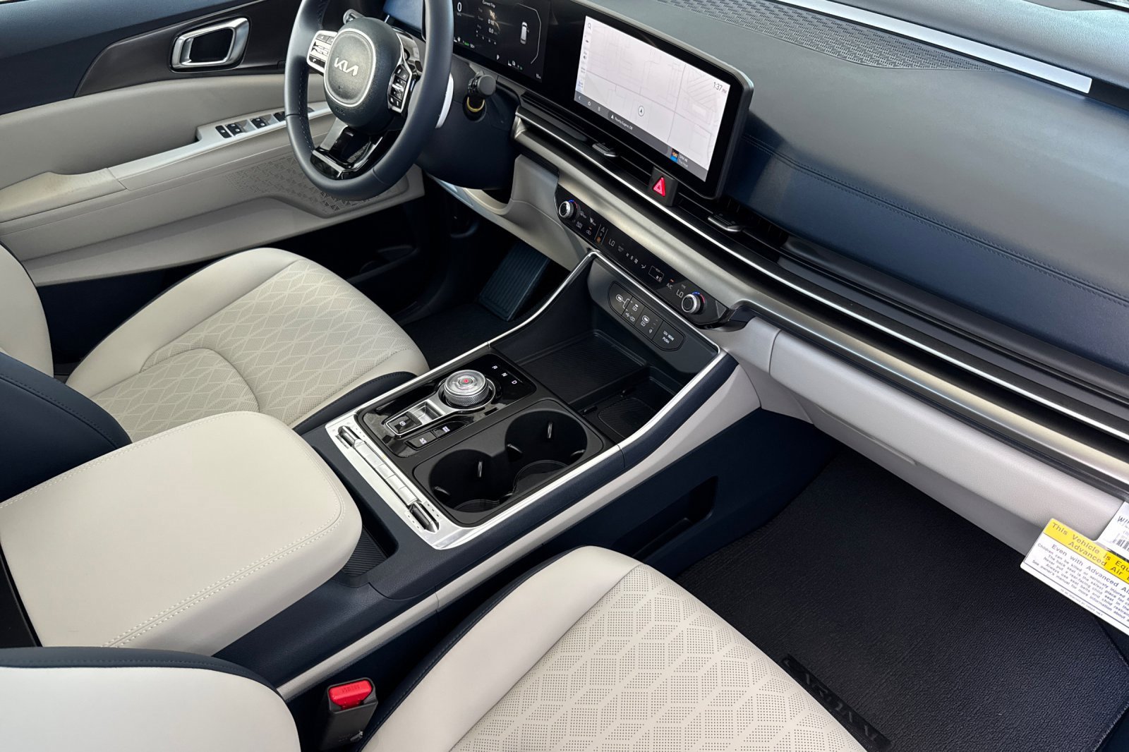 New 2026 Kia Carnival SX w/ SX Dark Edition Package image 13