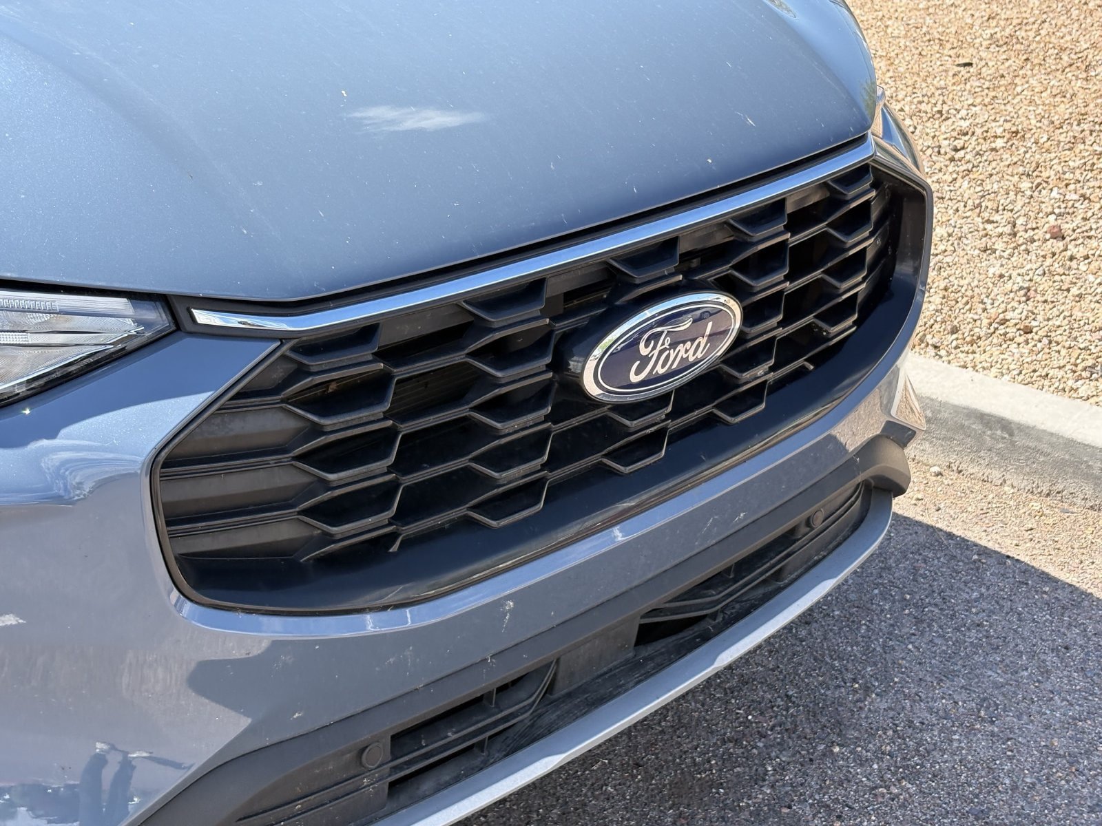 Certified 2025 Ford Escape ST-Line Select AWD/4WD image 4