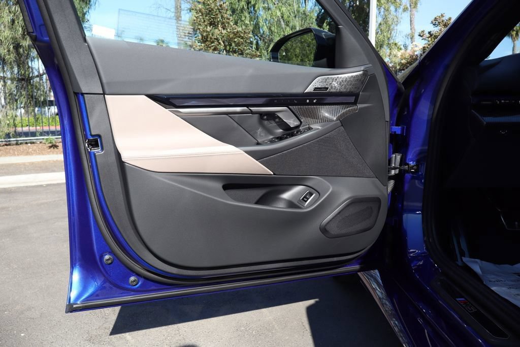 New 2026 BMW M5 AWD/4WD image 38