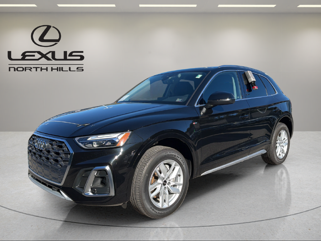 Used 2024 Audi Q5 2.0T Premium w/ Convenience Package