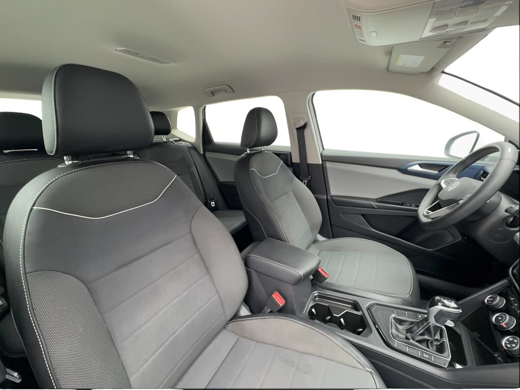 Used 2023 Volkswagen Taos SE FWD image 27