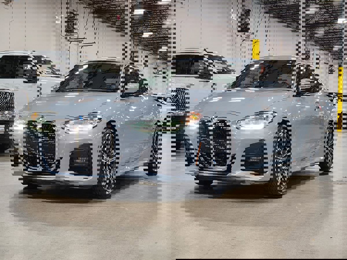 Used 2022 BMW 430i xDrive Coupe w/ M Sport Package image 4