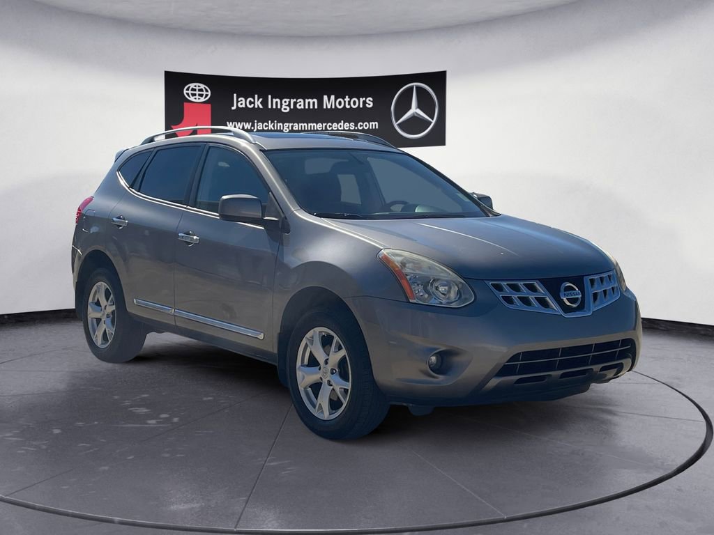 Used 2011 Nissan Rogue SV w/ Premium Pkg image 7