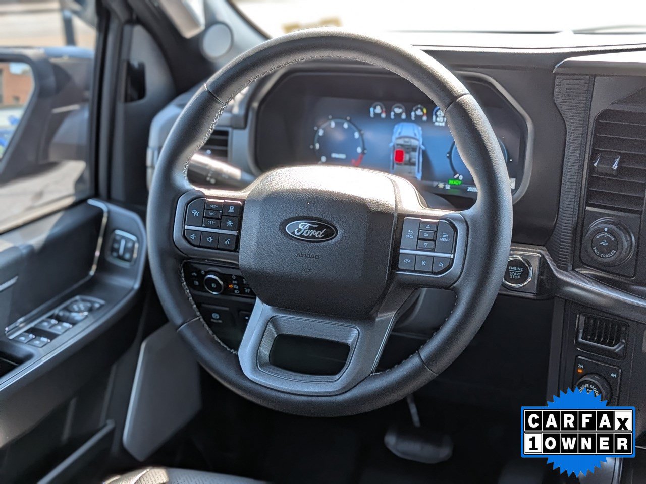 Used 2025 Ford F150 Lariat w/ Equipment Group 502A High AWD/4WD image 17