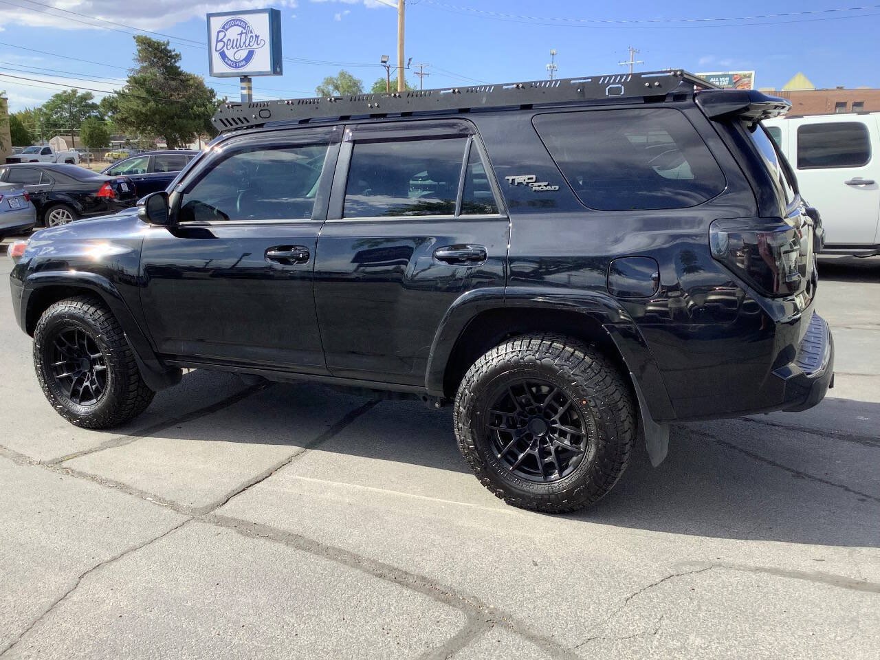 Used 2022 Toyota 4Runner TRD Off-Road Premium AWD/4WD image 22